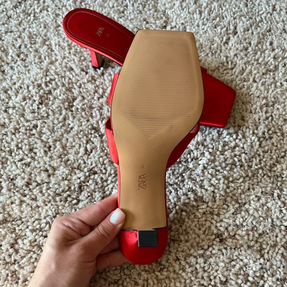 Zara Red Satin Heels - Picture 4 of 5